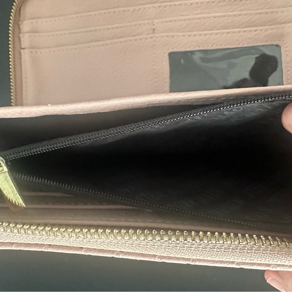 Steve Madden Wallet - Picture 6 of 6